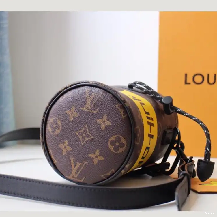 LV Bags 1906BL0068 0815